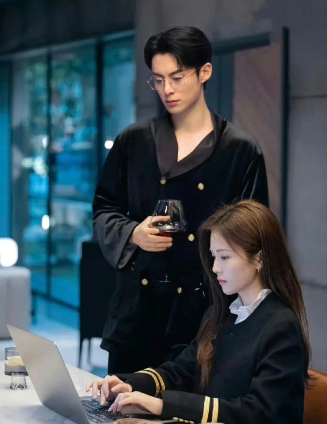 霸总的气质不是谁都有的 ​​​