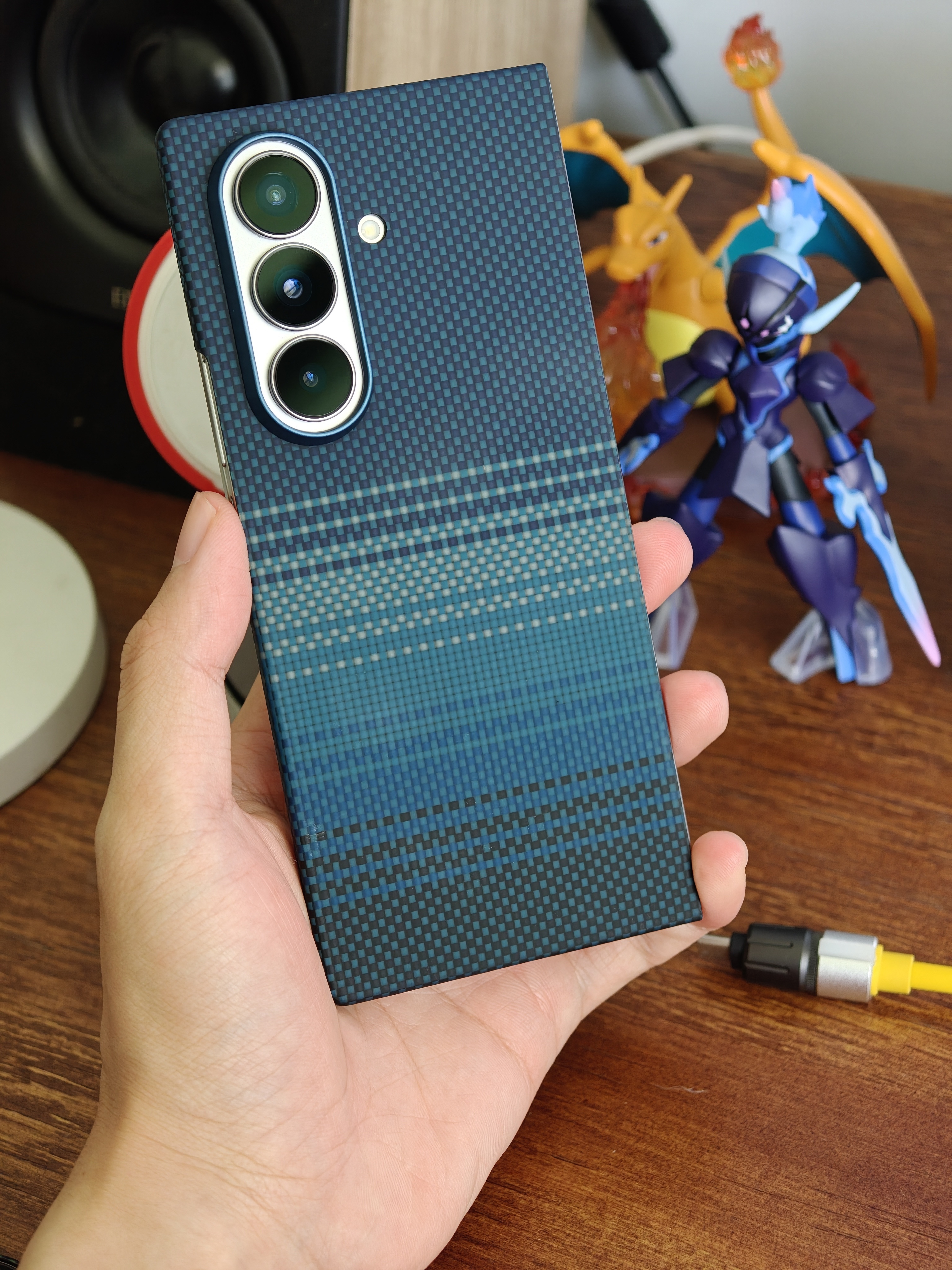 三星Z Fold7打算再拍个吐槽短视频就出了，微信依然会卡死这个问题真的很烦人，
