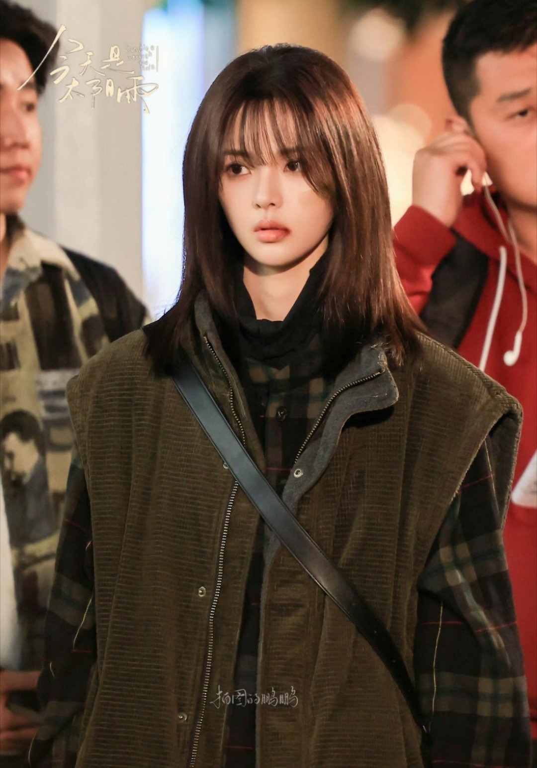 杨超越 代拍爆改站哥 果然没有人能抵挡得住我们小越的魅力 