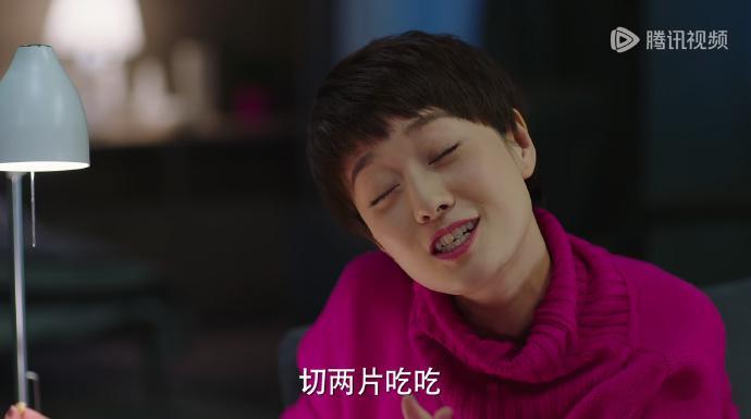 贺涵花好几万买一条鱼 看着几万块的鱼被端上桌，我的钱包都跟着疼！但人家贺涵主打一