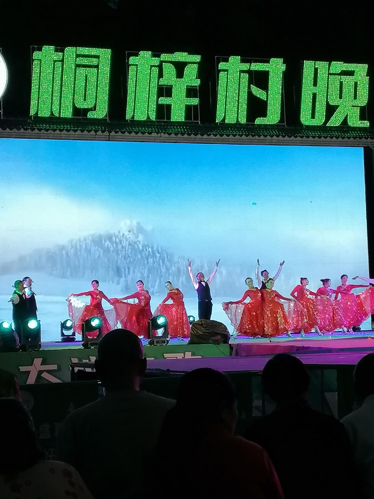 2027终极避暑：告别“候鸟式”奔波，川渝人该在这里“安个家”

各位川渝的老乡