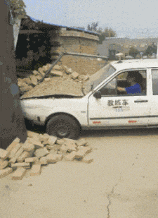 我把钱退给你，你去隔壁驾校吧[捂脸]