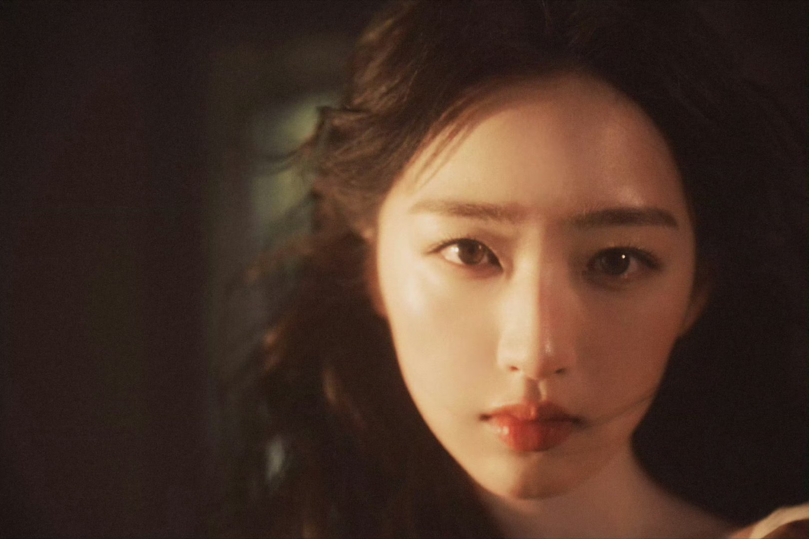 告白剧组为邓恩熙庆生温馨又治愈！告白剧组为邓恩熙庆生，团队情谊满满，愿少女永远阳