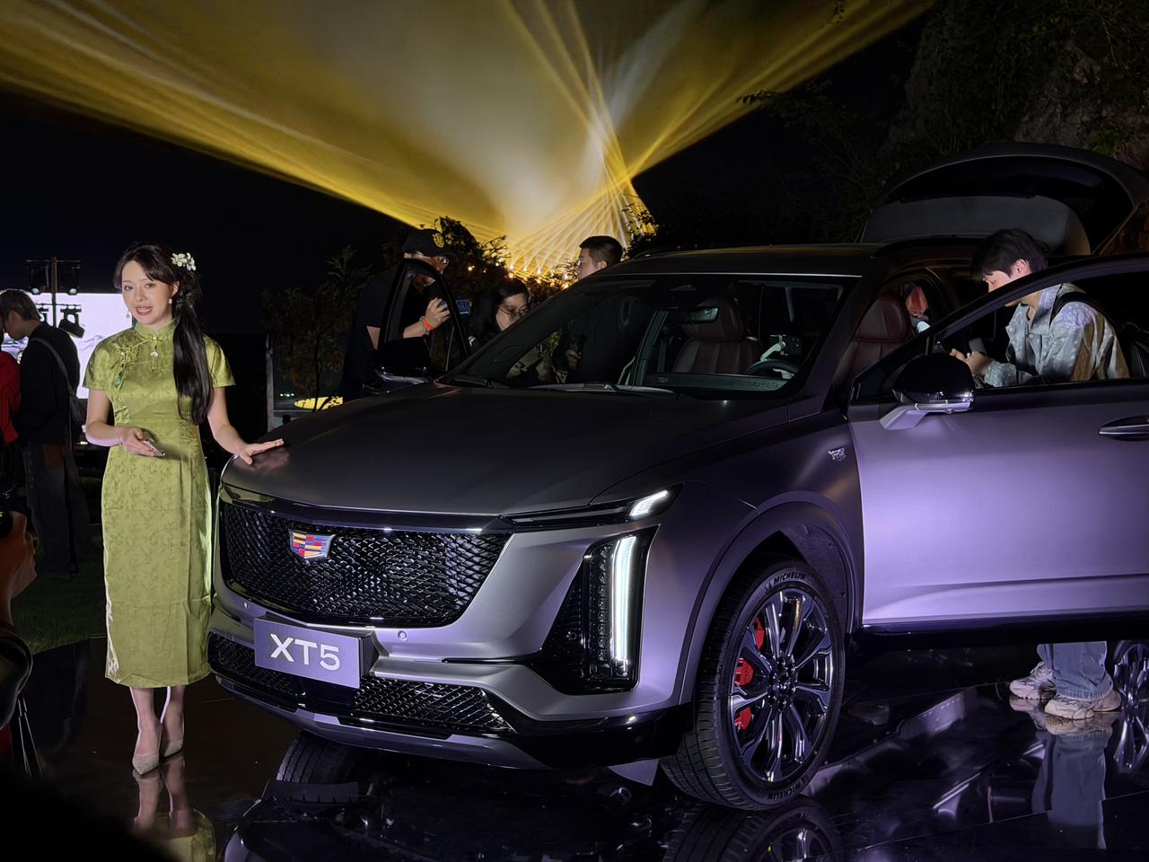 凯迪拉克第二代“金身计划”
早前是三年内，单次车损超30%
车主直接能免费换新车