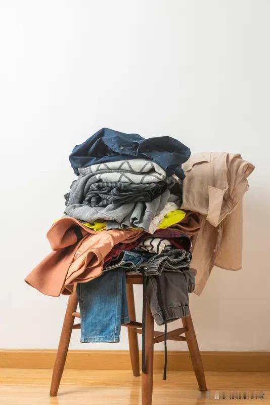 四五十岁才懂：人生是场“断舍离”的修行
       四五十岁，站在人生半坡回头