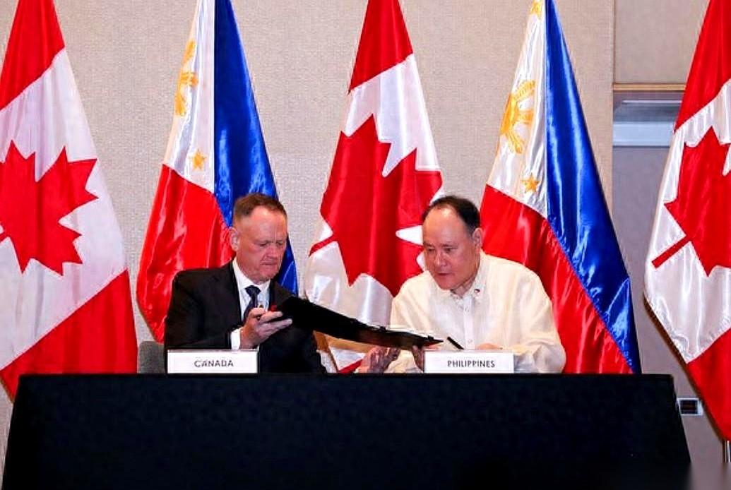 加拿大也跑来南海搅混水了。
你没看错，就是那个枫叶国，伙同菲律宾签了个军事协议，