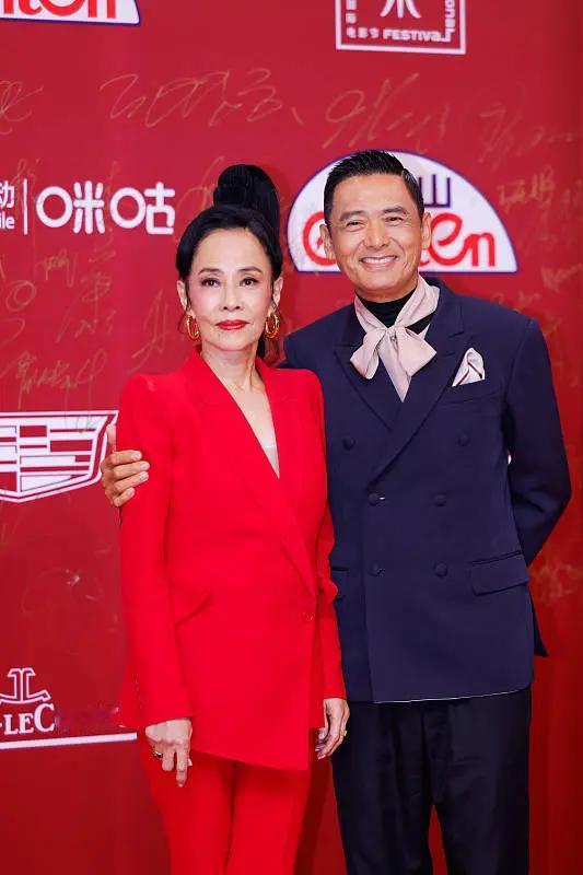 🎬 首映礼核心速览
 
- 阵容：周润发(特别演出)、郭富城(特别演出)、梁家