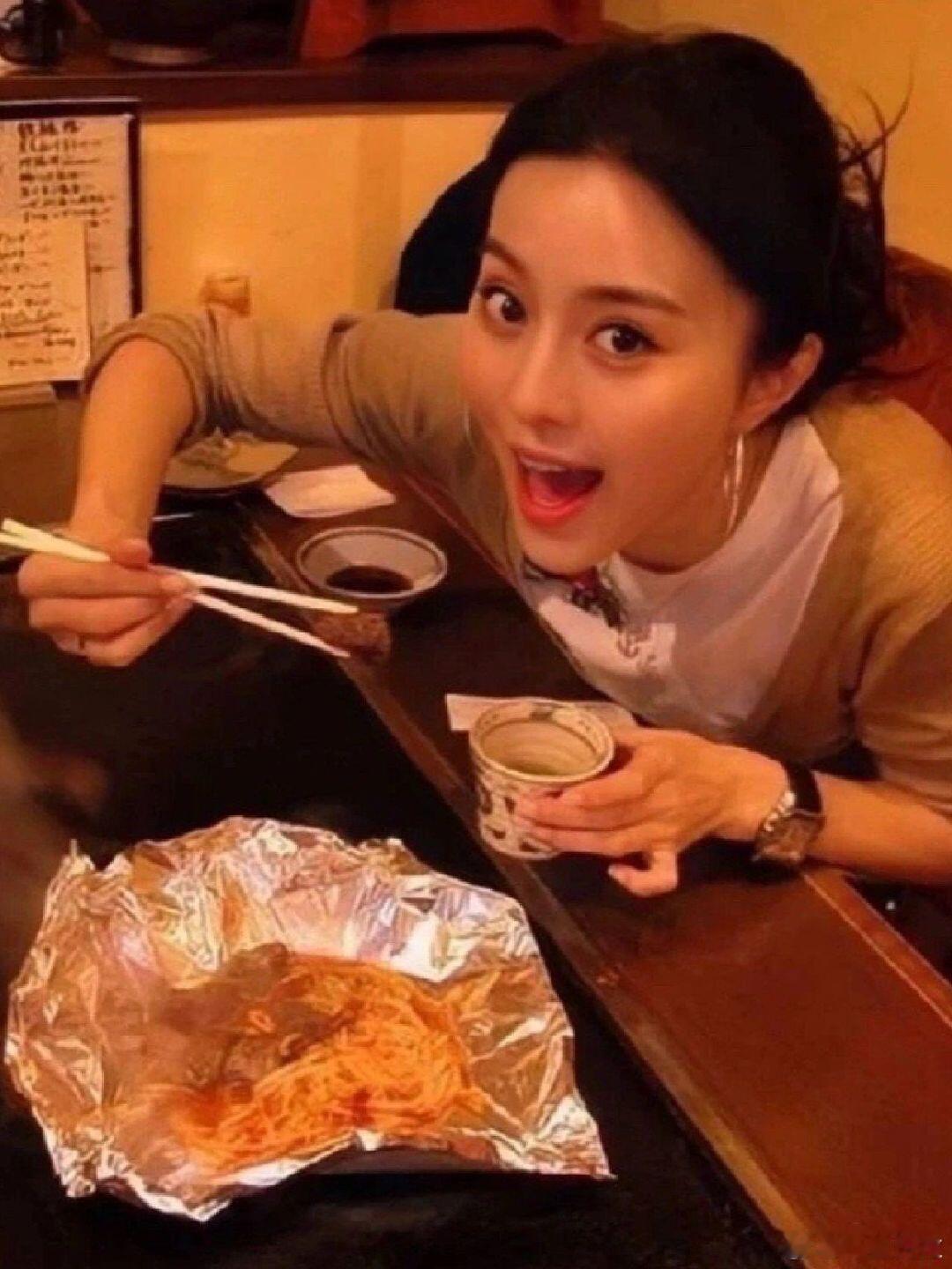 女明星早期无滤镜照片 ​​​