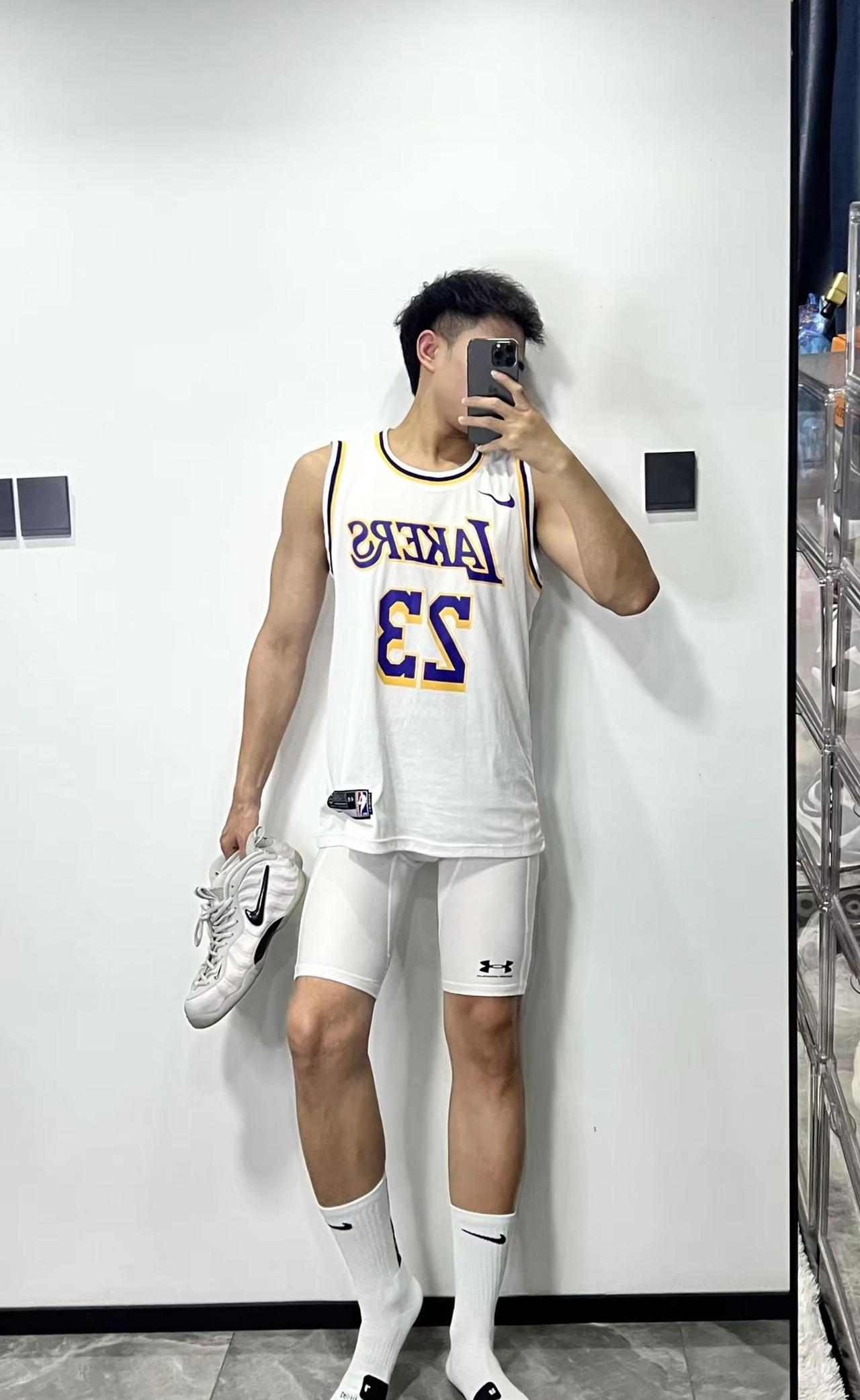 可以做你的手机壁纸吗。体育生穿搭 球鞋