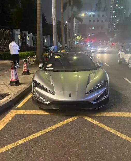 太猛了，仰望U9，秒杀一切豪车！！
不服来战…[赞][赞]
