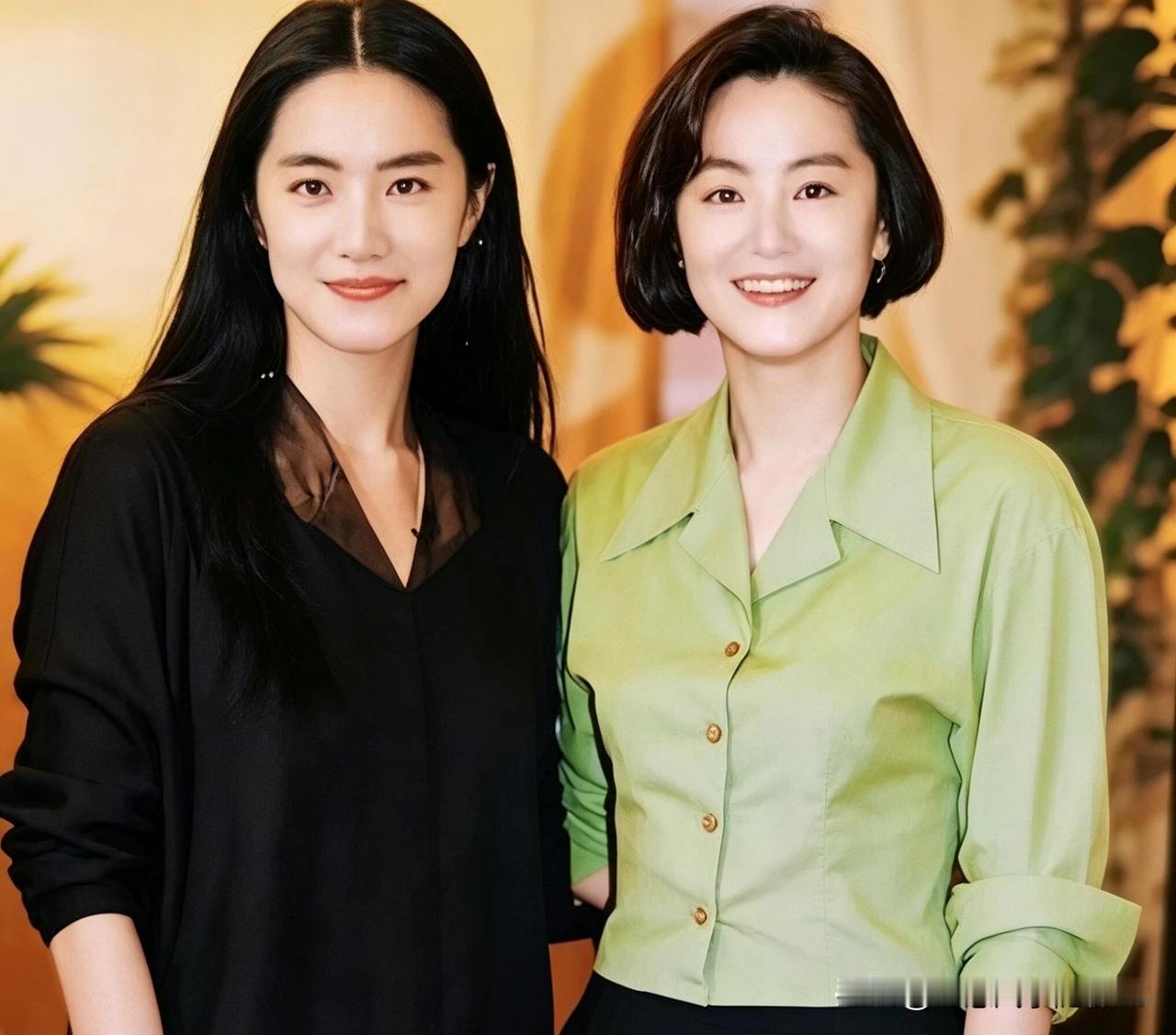 林青霞年轻的时候真漂亮，是三庭五眼美人，眉眼精致，不止英气，而且眉眼有亲和力，让
