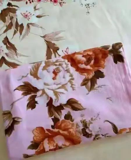 黄冈“赤壁牌”床单，曾远销8国！如今工厂已消失，老黄冈人还记得吗？
 
当年在黄