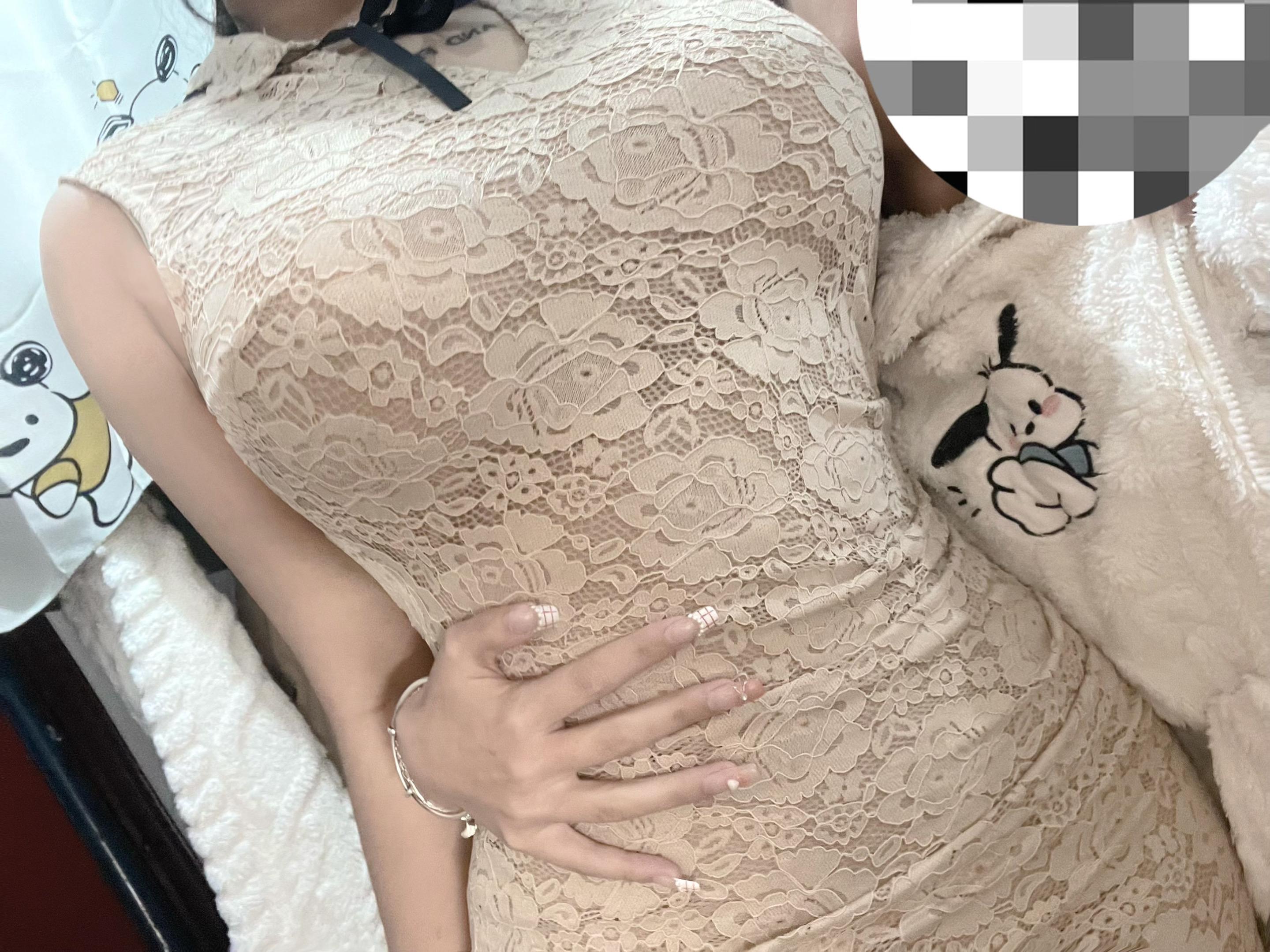 女孩是用来疼的，不是用来把的，伤害女孩感情这种事我做不出来