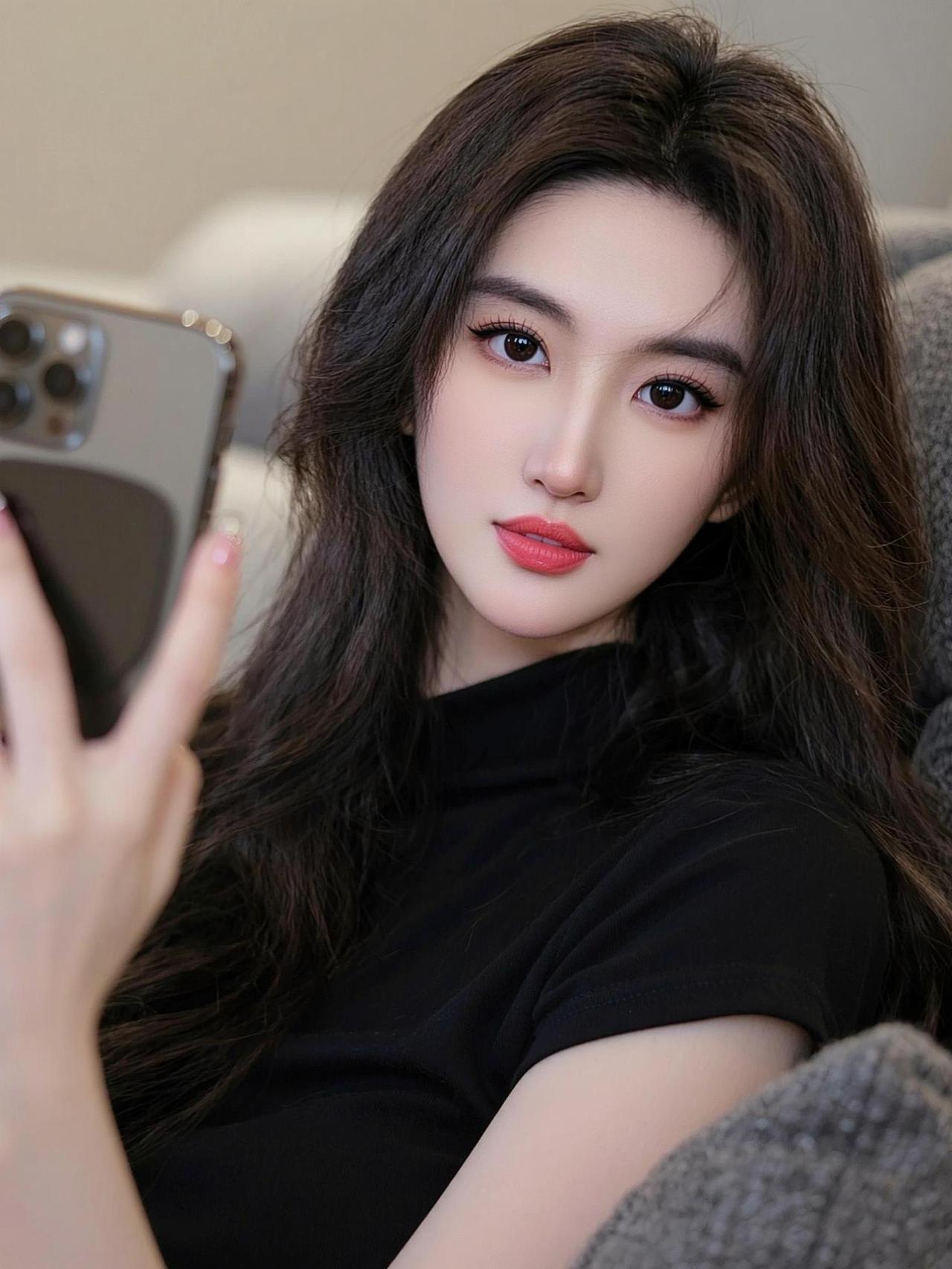 高级感满满T恤AI冷感自拍照 抖音ai创作 同款