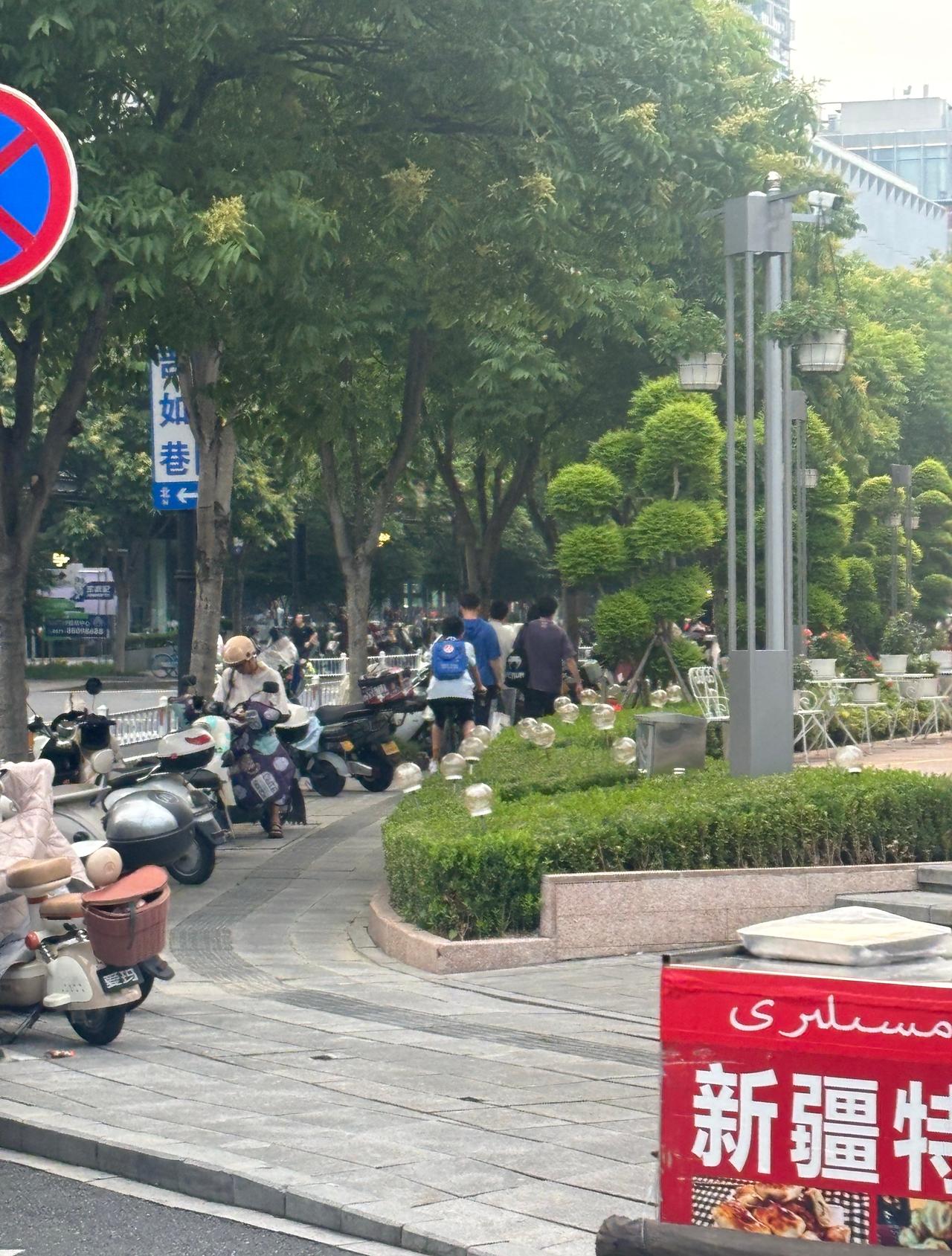 我也把这当成平常心的事情对待 ​​​