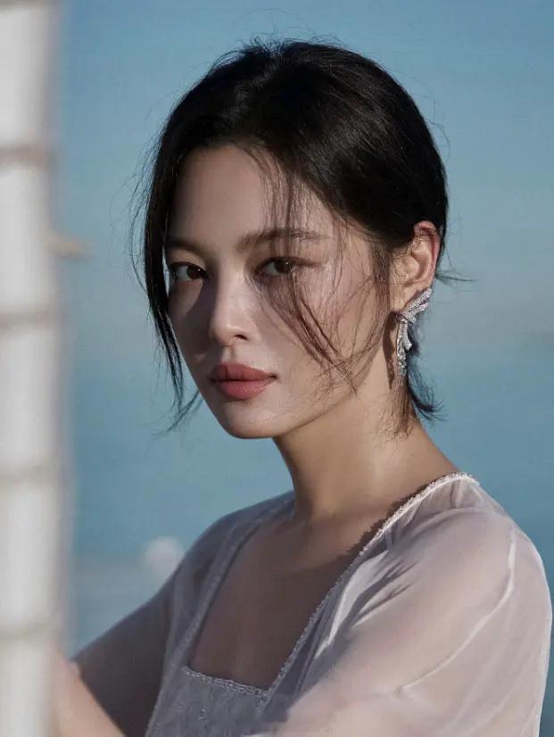 威尼斯影后的含金量很高的，82 年以来也只有三位华女得过 ，1992年的巩俐20