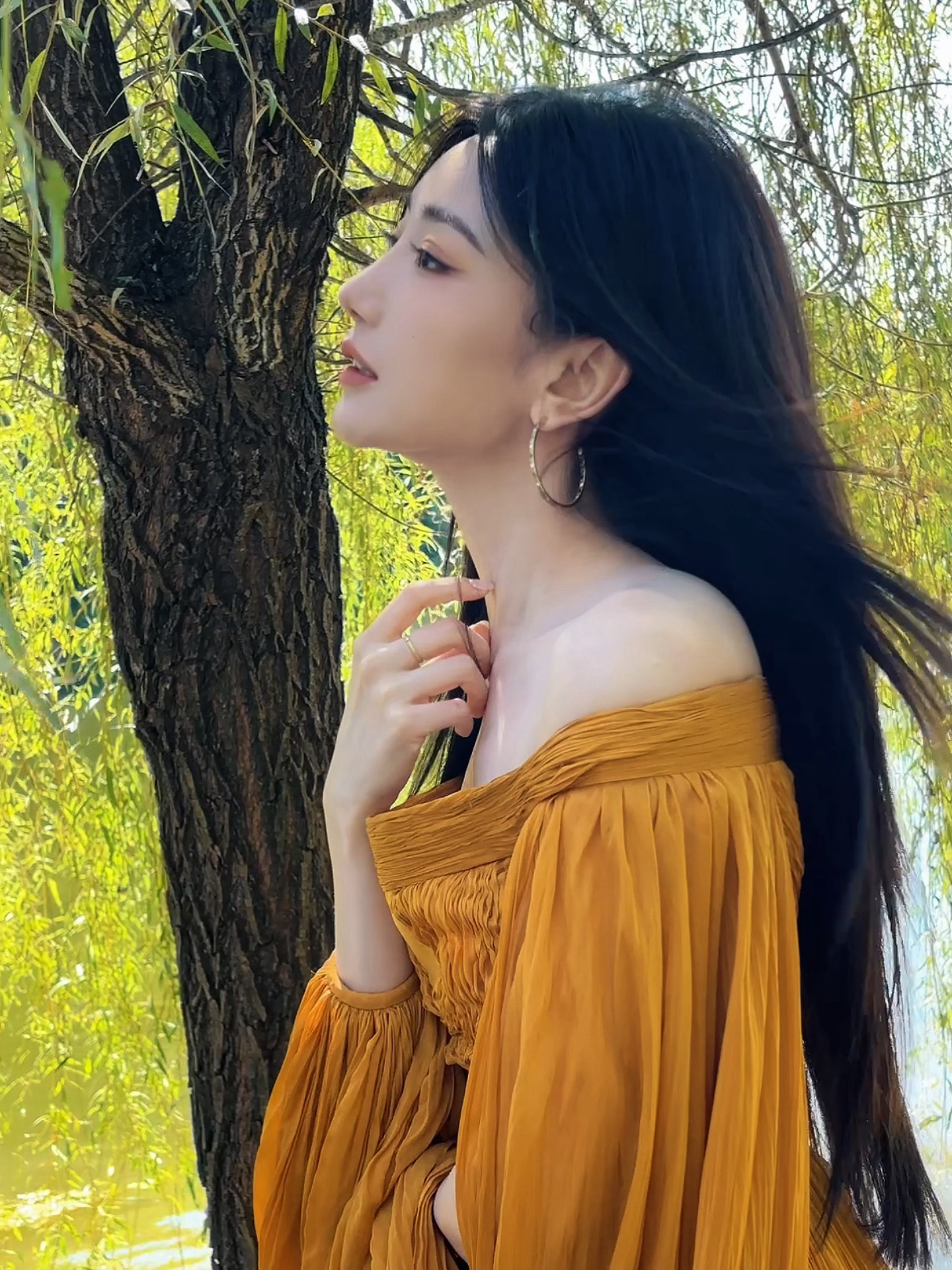 毛晓彤   在复制粘贴的时代，你是手写的诗