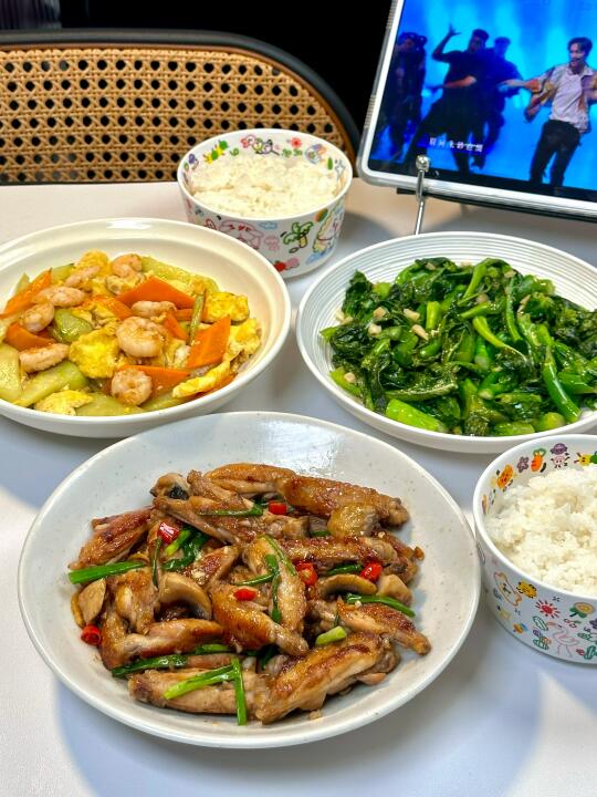 🥣   打工人的晚餐