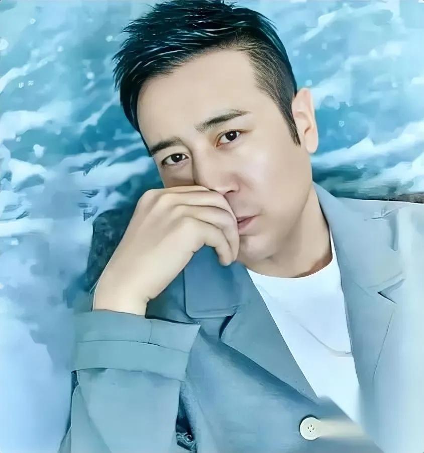 我发现——

真正疼你的男人

就俩样：要么肯往你身上“砸”心思，要么肯挤时间把