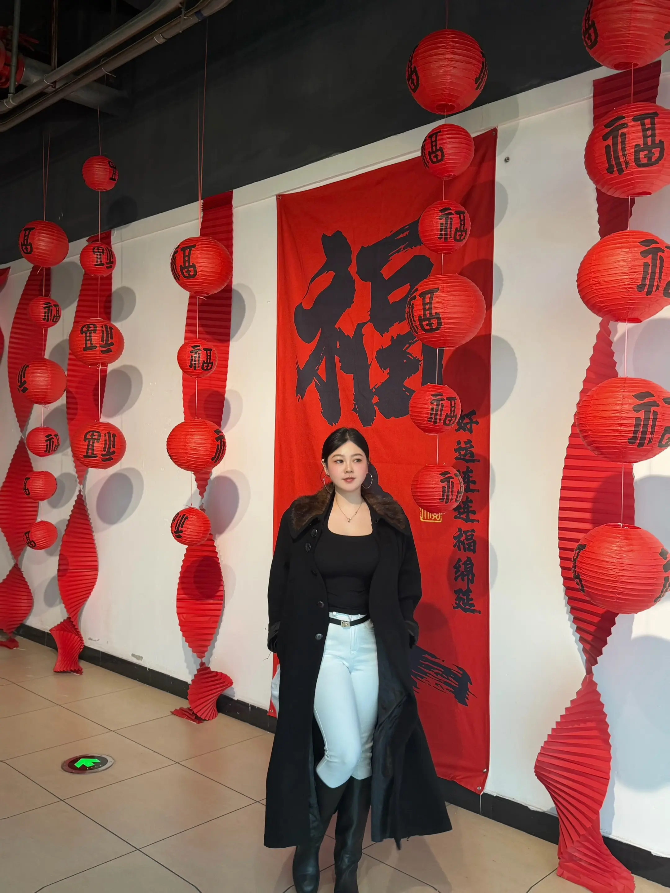 发个毒誓 今年不发财 身边小人嘎嘣死。
