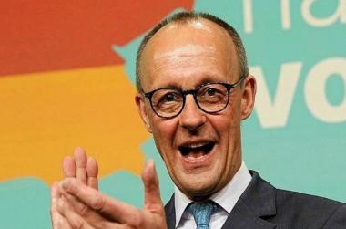 德国外长当着全世界的面，一句话把桌子掀了：我们宁可被美国一脚踹开，也绝不会回头看