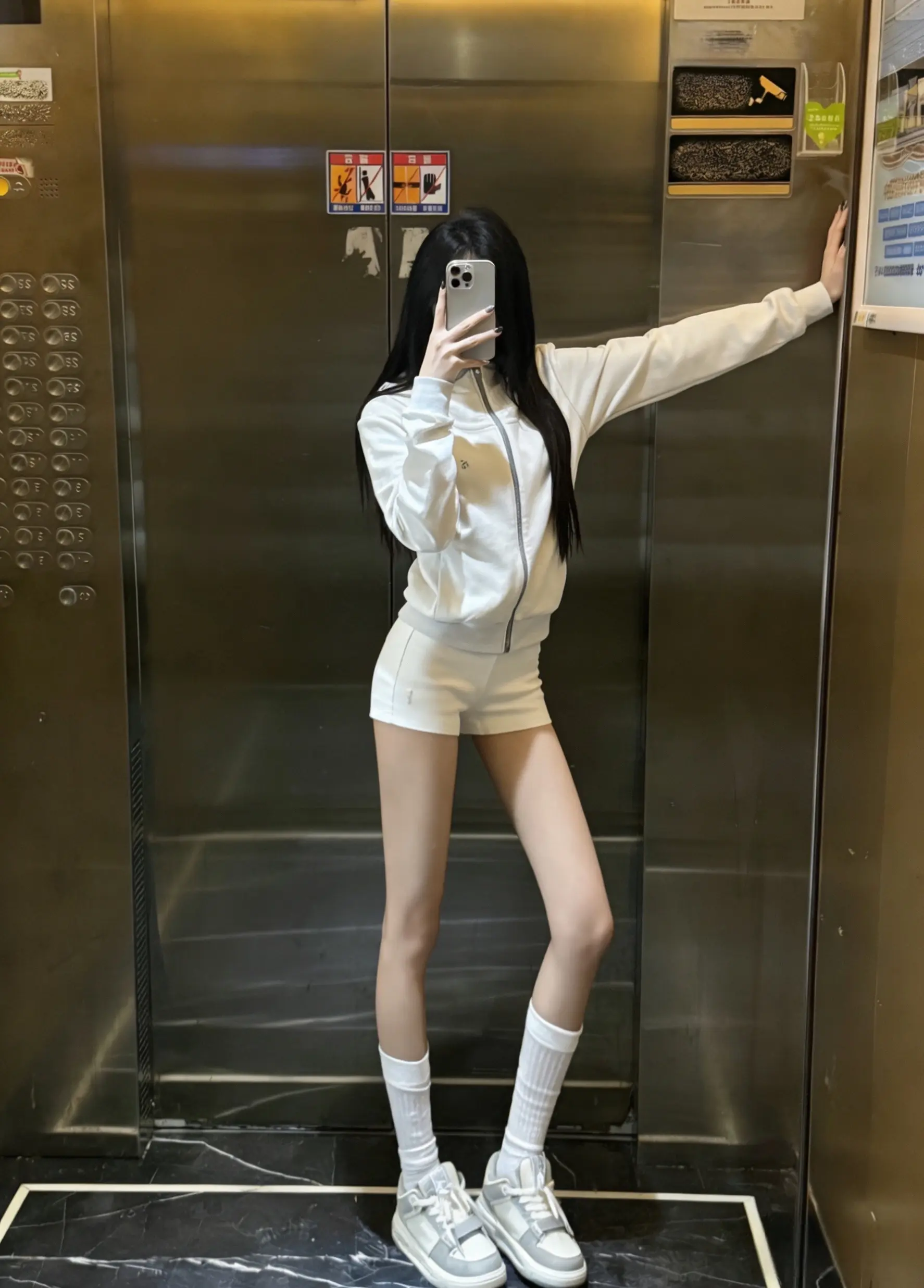 万事尽心尽力 有则锦上添花 无则顺其自然。