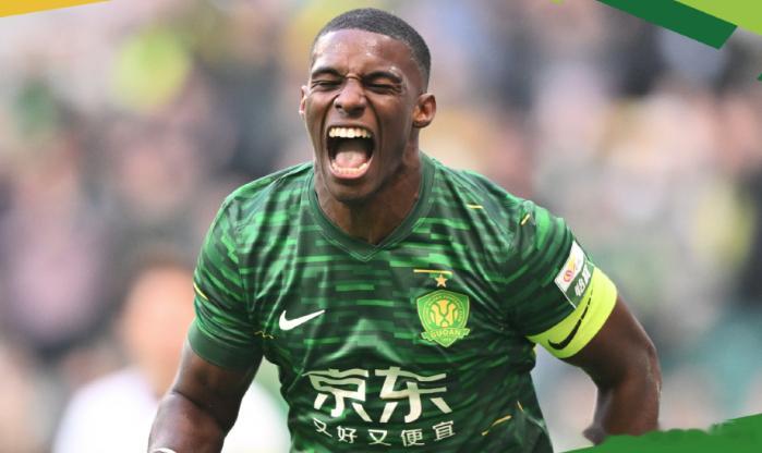 【法比奥 2025赛季联赛创造的新纪录】  球队职业联赛单赛季进球最多的球员，2