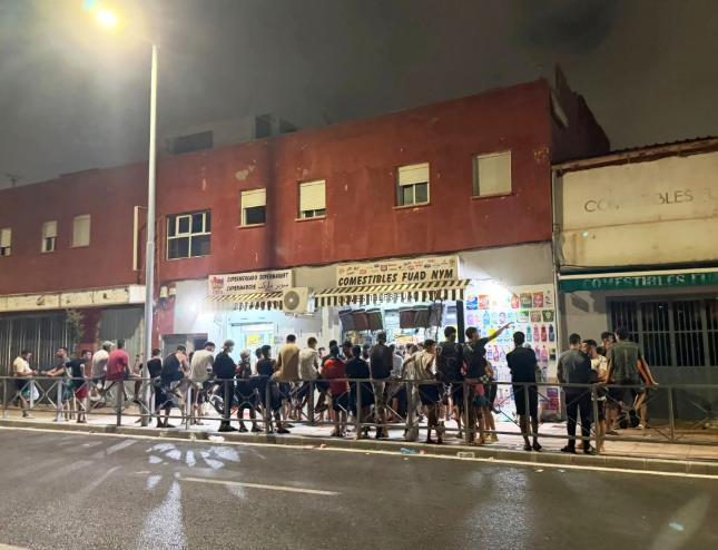 来自西班牙媒体的报道，前段时间，摩洛哥的大量非法移民冲击了西班牙休达之后，一些白