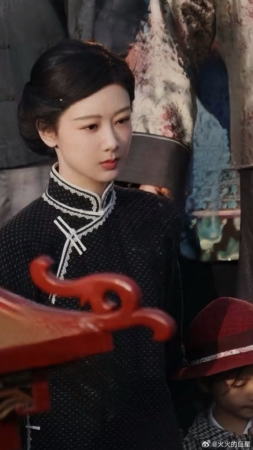 好美的君竹妈咪杨紫旗袍盘发路透杨紫玉兰花开君再来旗袍造型