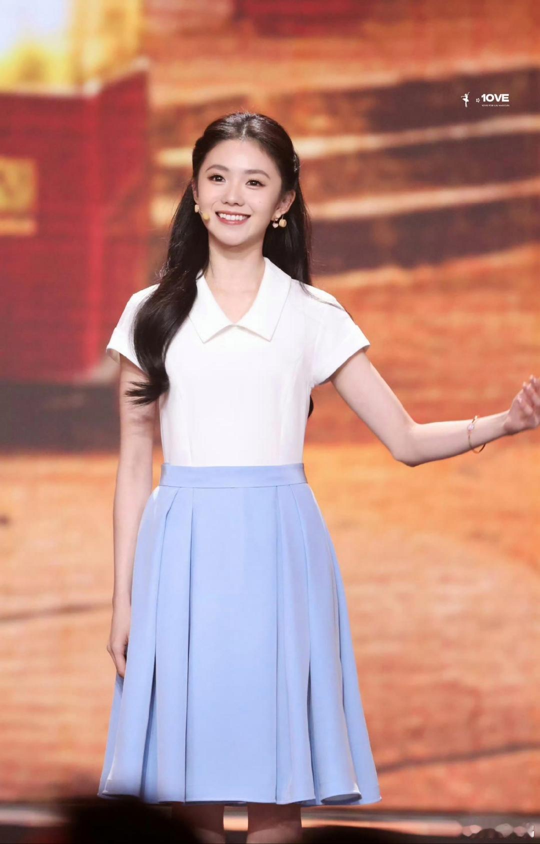 刘浩存百花迎春录制现场民国女大学生 