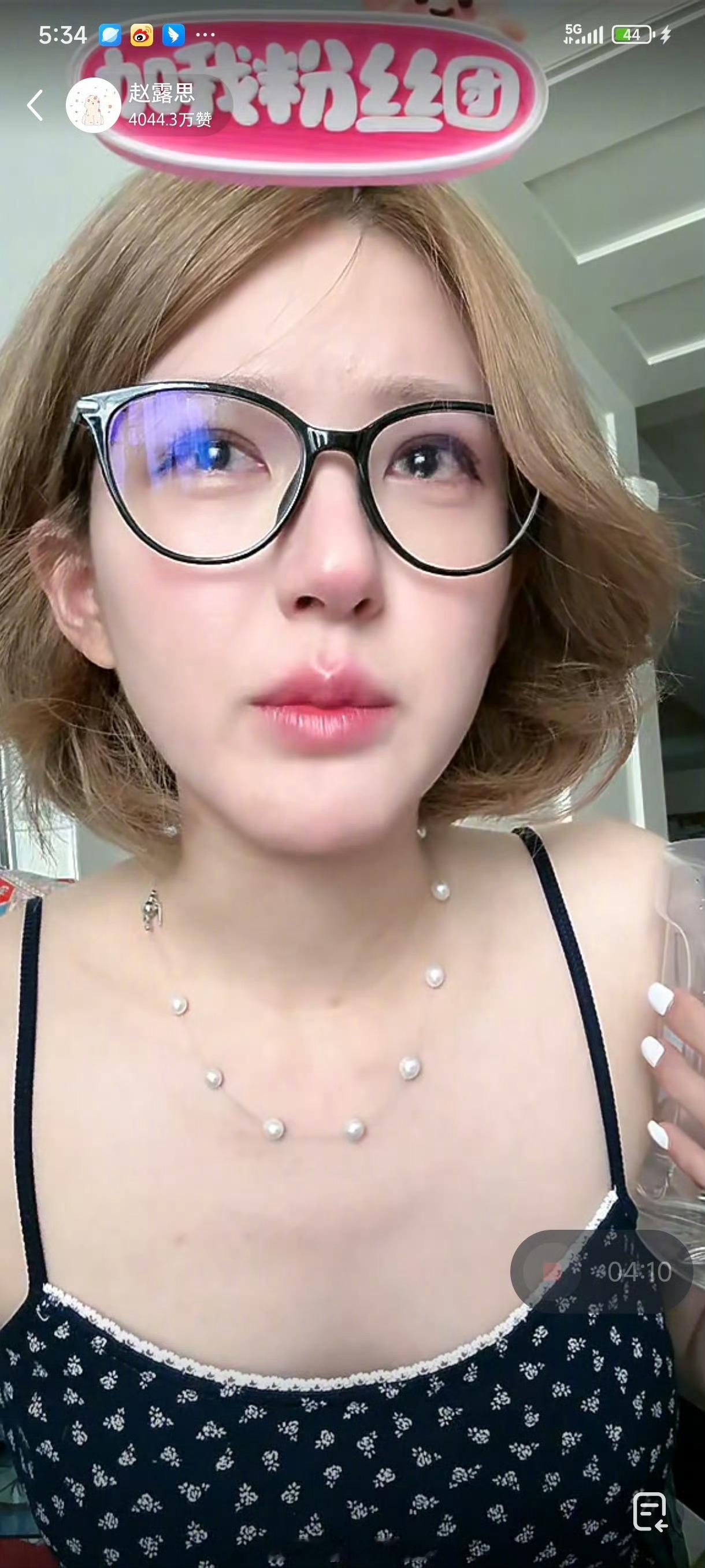 赵露思爸爸前年确诊癌症有事儿说事儿，有理讲理，和经济公司的纠纷我支持赵露思，但是