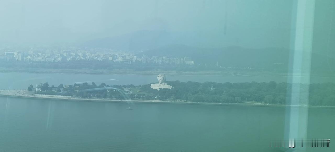 来长沙感受一下橘子洲头。