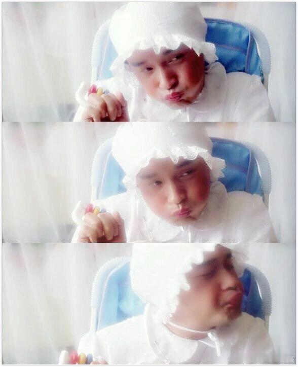 无奖竞猜，这是哪位男明星卖萌撒娇？ ​​​