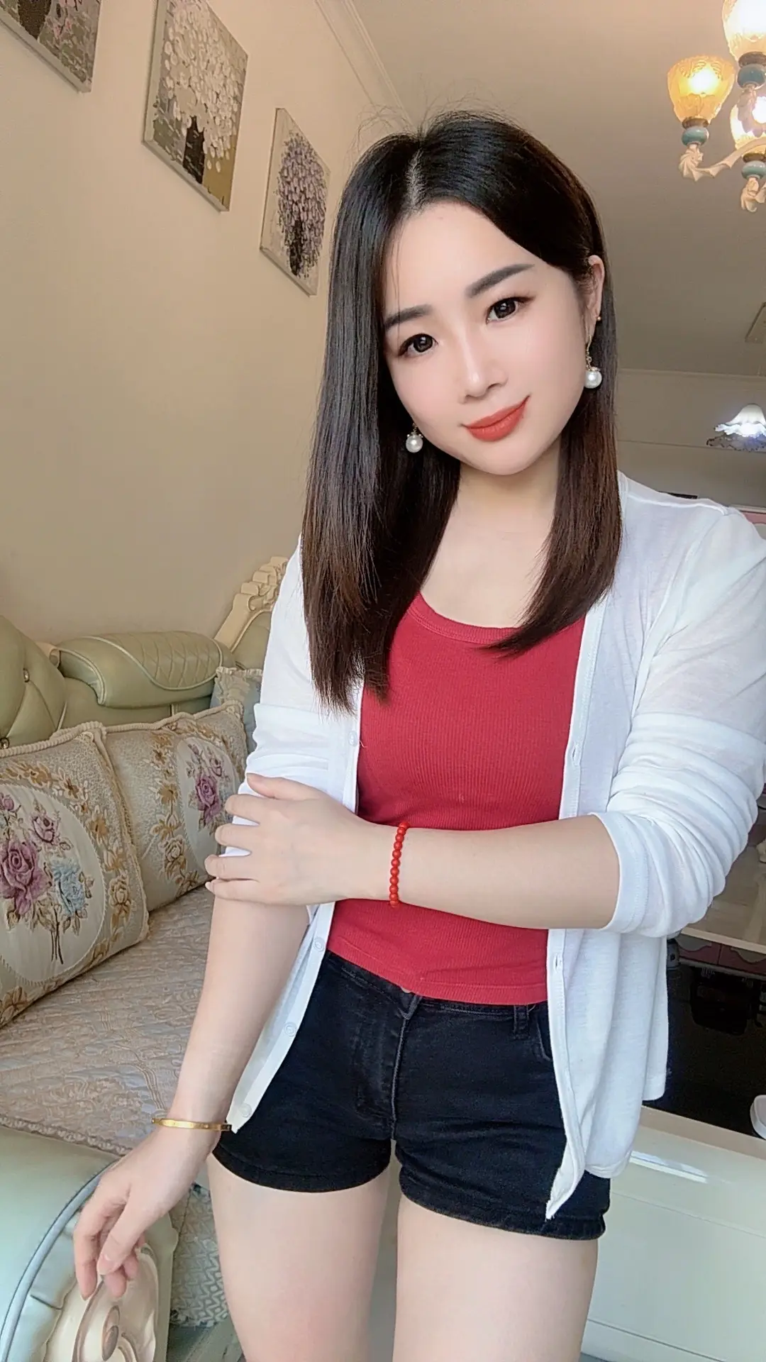 和一个聊得来的人说说心里话，是一种解压，和一个懂你的人聊一聊，是一种分...
