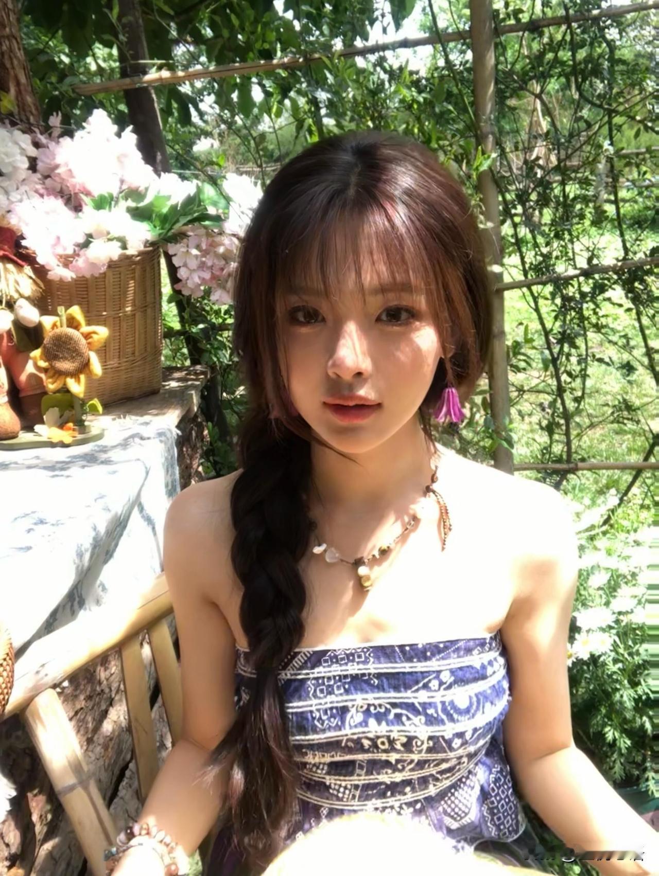 杨超越云南助农好治愈！元气值拉满

刷到杨超越的云南助农动态，瞬间被她的活力感染