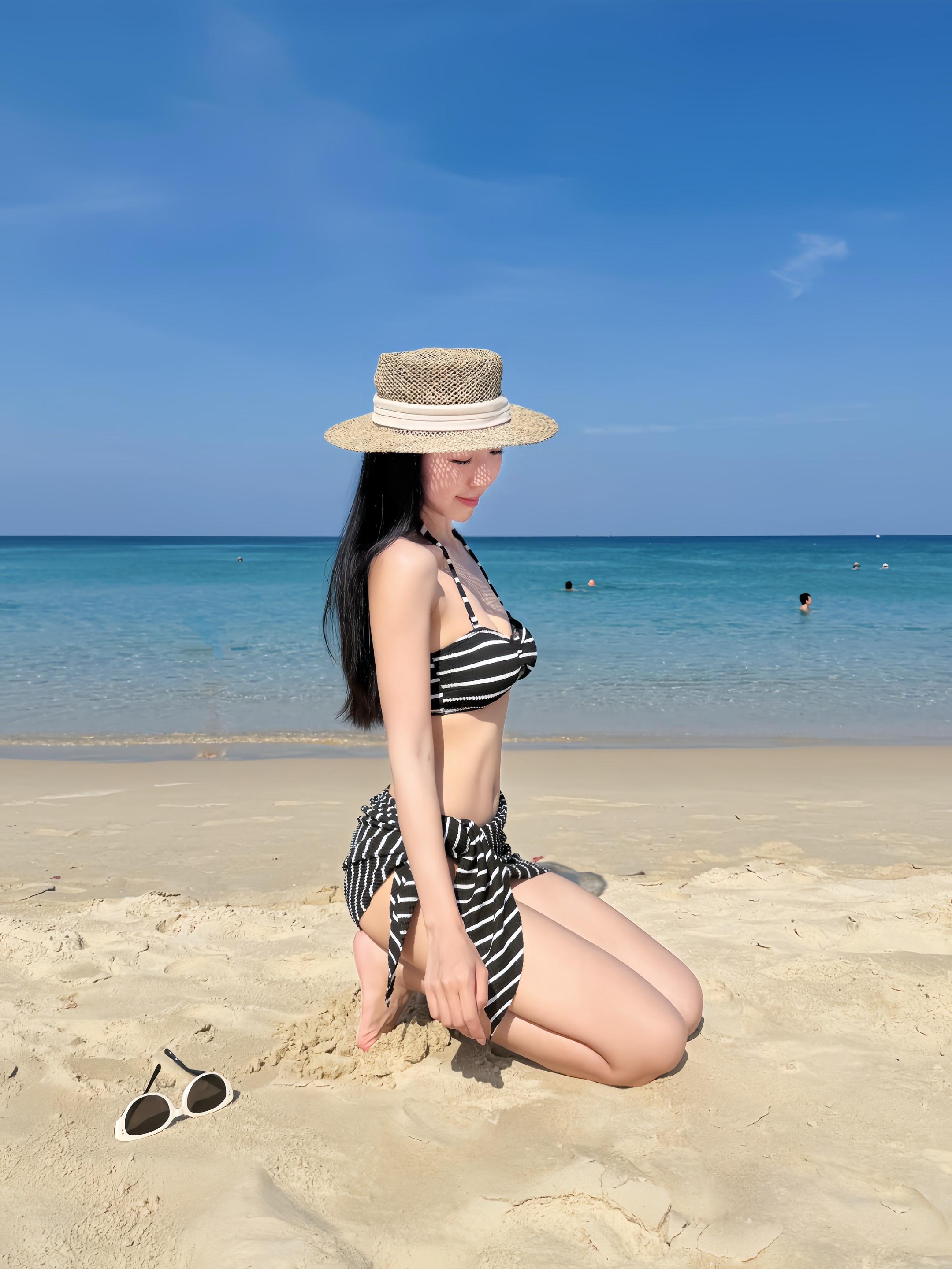比基尼泳装 超出片的度假风穿搭 旅行出片ootd 自由感拍照 旅游拍照姿势
