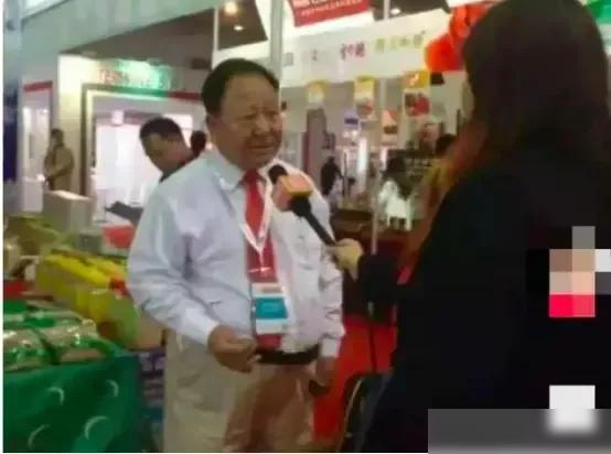 山东烟台富商身家千万，破产后沦落街头拾荒姜元陈出生于山东烟台，后来有媒体写到，他