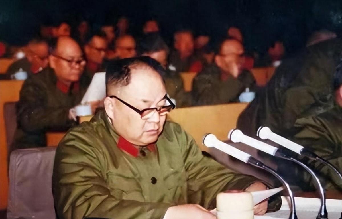 70年陈锡联赴京出差，李德生特意探望，却愤怒质问：你到底办了什么样的事情？
19