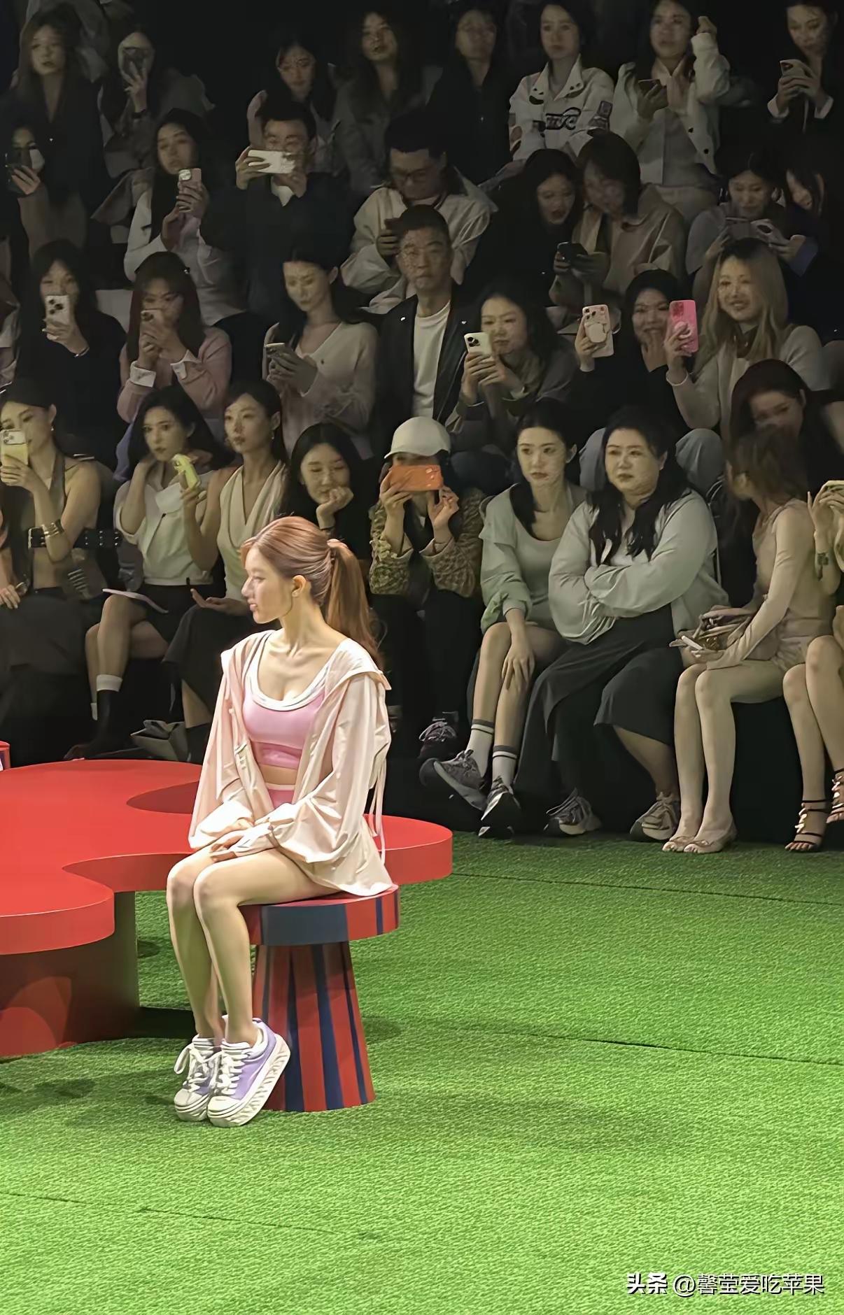 四川第一美人，
确实美若天仙！