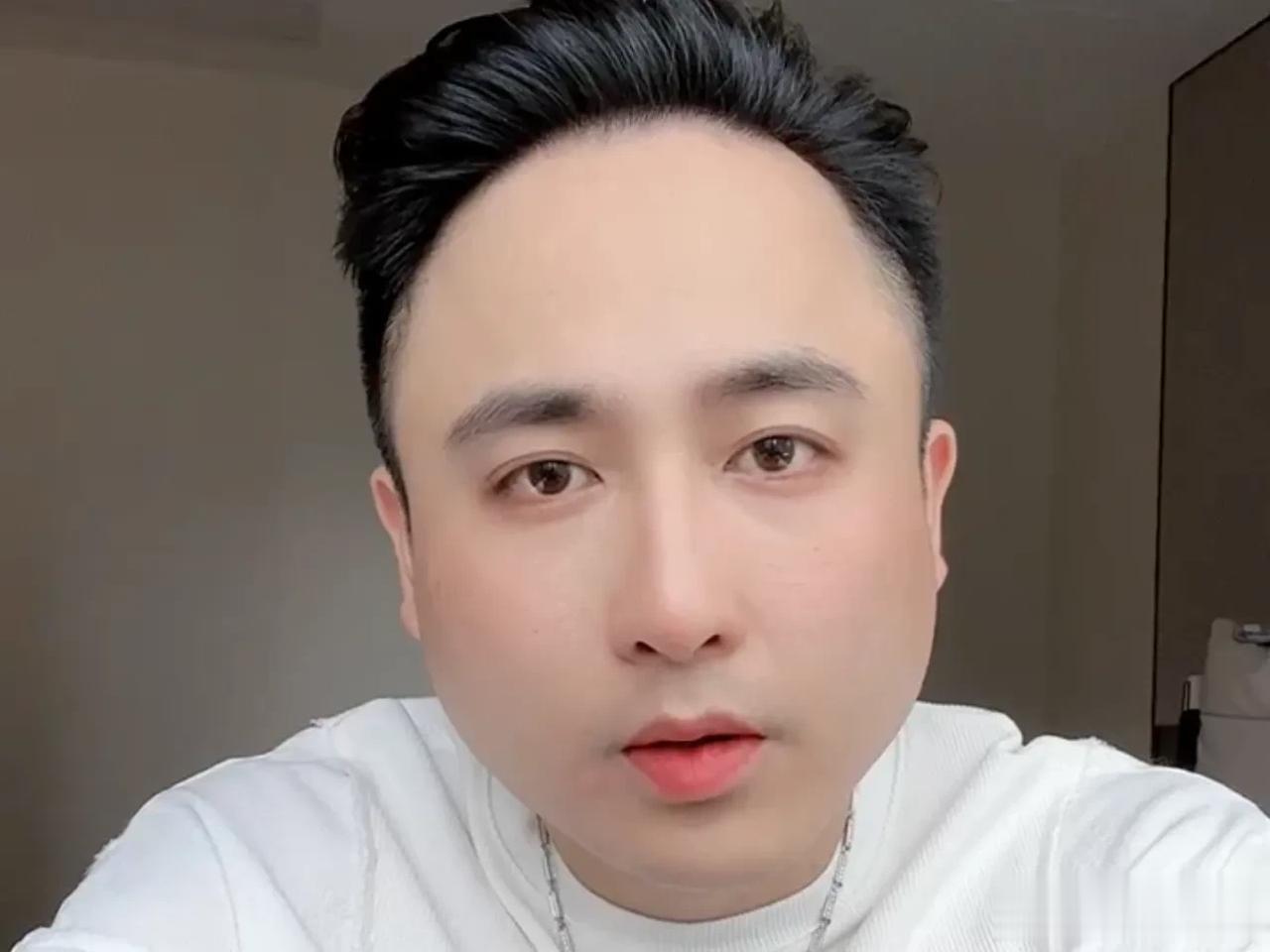 近一段时间以来，散打哥开始注重保养自己的身体了，身为曾经的快手一哥，无论是人脉，