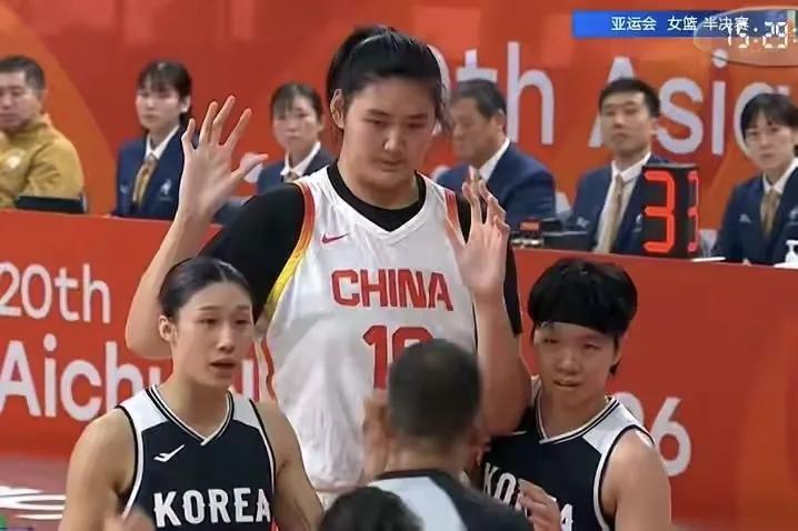 中国女篮在半决赛中被韩国队的“三分雨”扼杀
    名古屋亚运会女篮半决赛，中国
