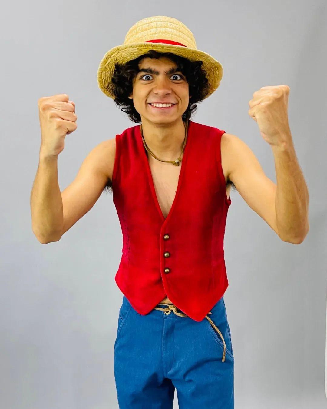 Iñaki Godoy（伊纳基·戈多伊·哈索）是一名墨西哥男演员，21岁的他在真