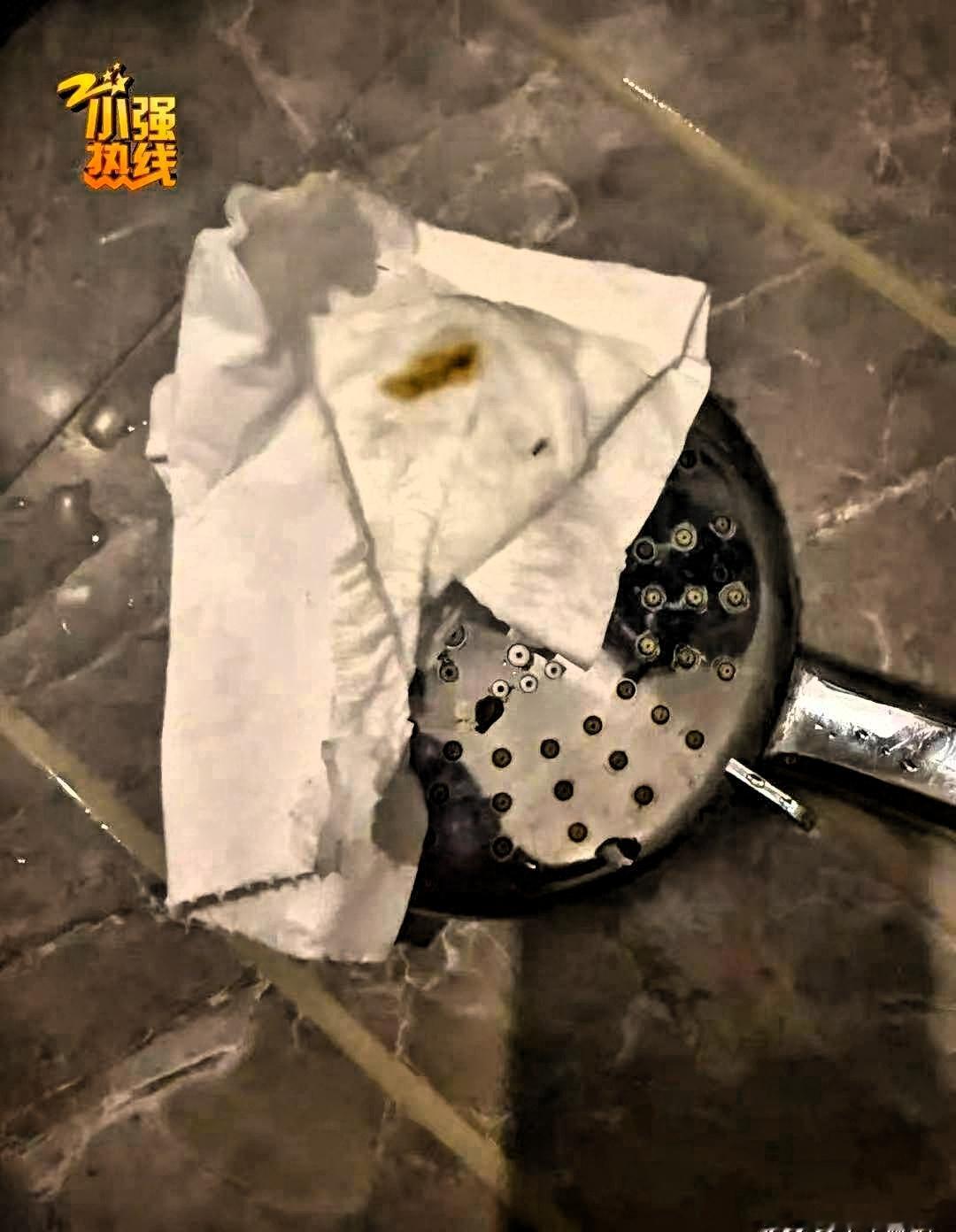 “太恶心了吧！”浙江杭州，一对小情侣开房过夜，晚上女朋友先洗澡，总觉得花洒头不对