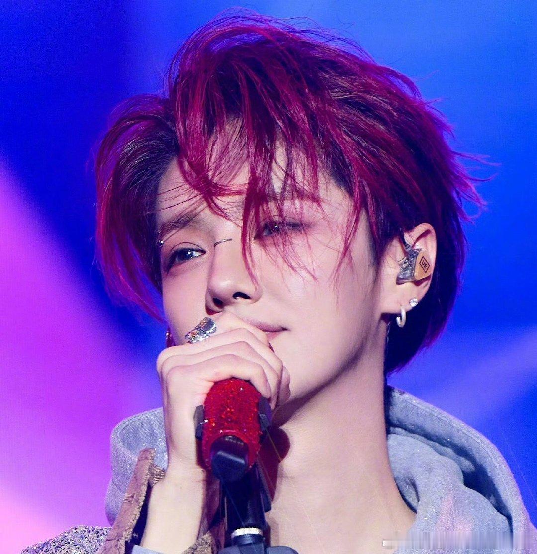 鹿晗一些闪亮的瞬间鹿晗mysugar真的太漂亮了 鹿晗演唱会 ​​​