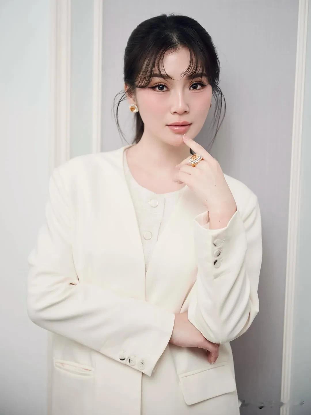 美女收集