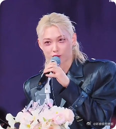 AAA上说中文的爱豆谁不为这波诚意感动！爱豆们在国际颁奖典礼上说中文，这份对中国