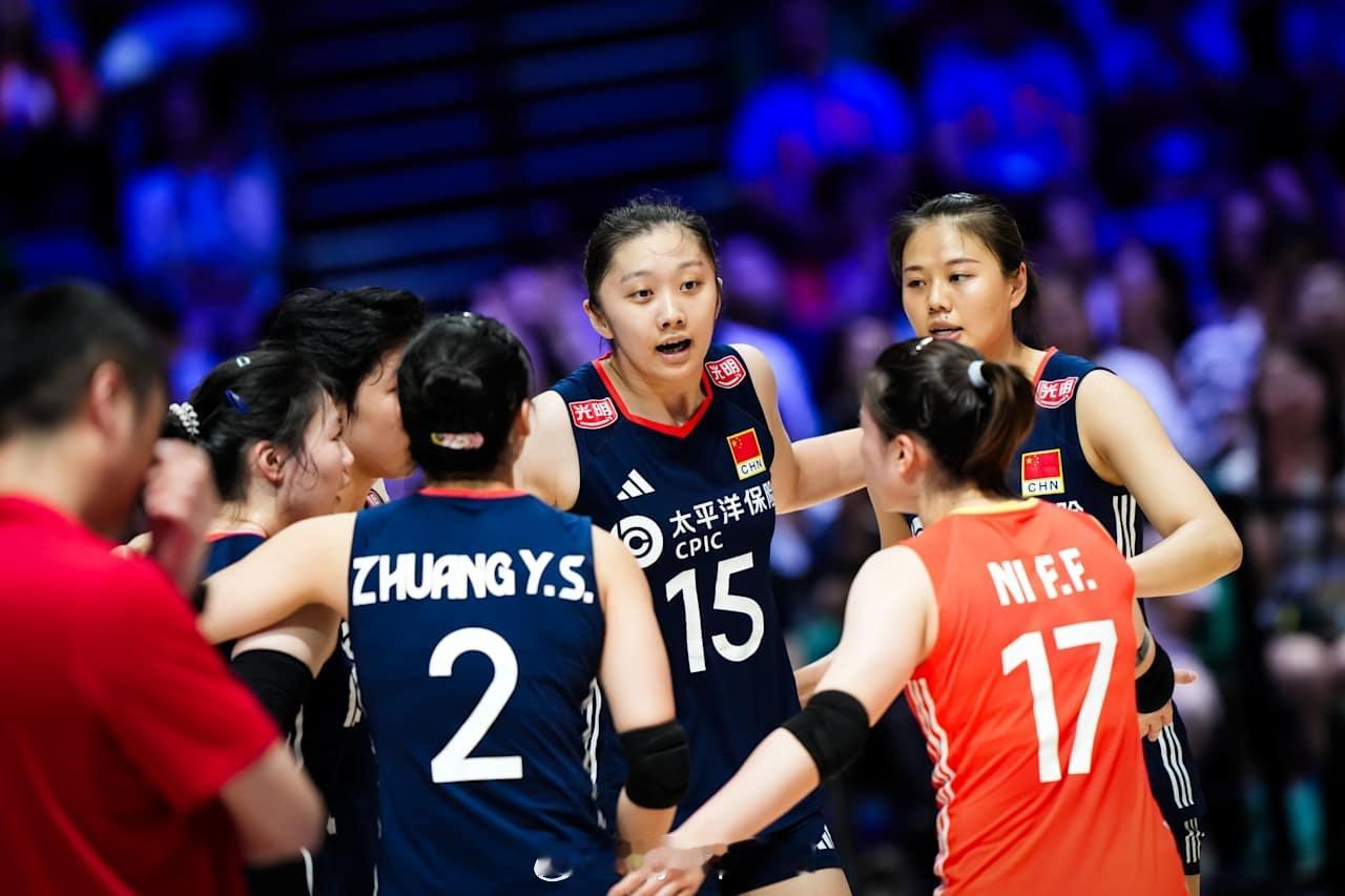 【国家女排联赛中国0-3意大利  世界第一率先晋级总决赛】2025世界女排联赛中
