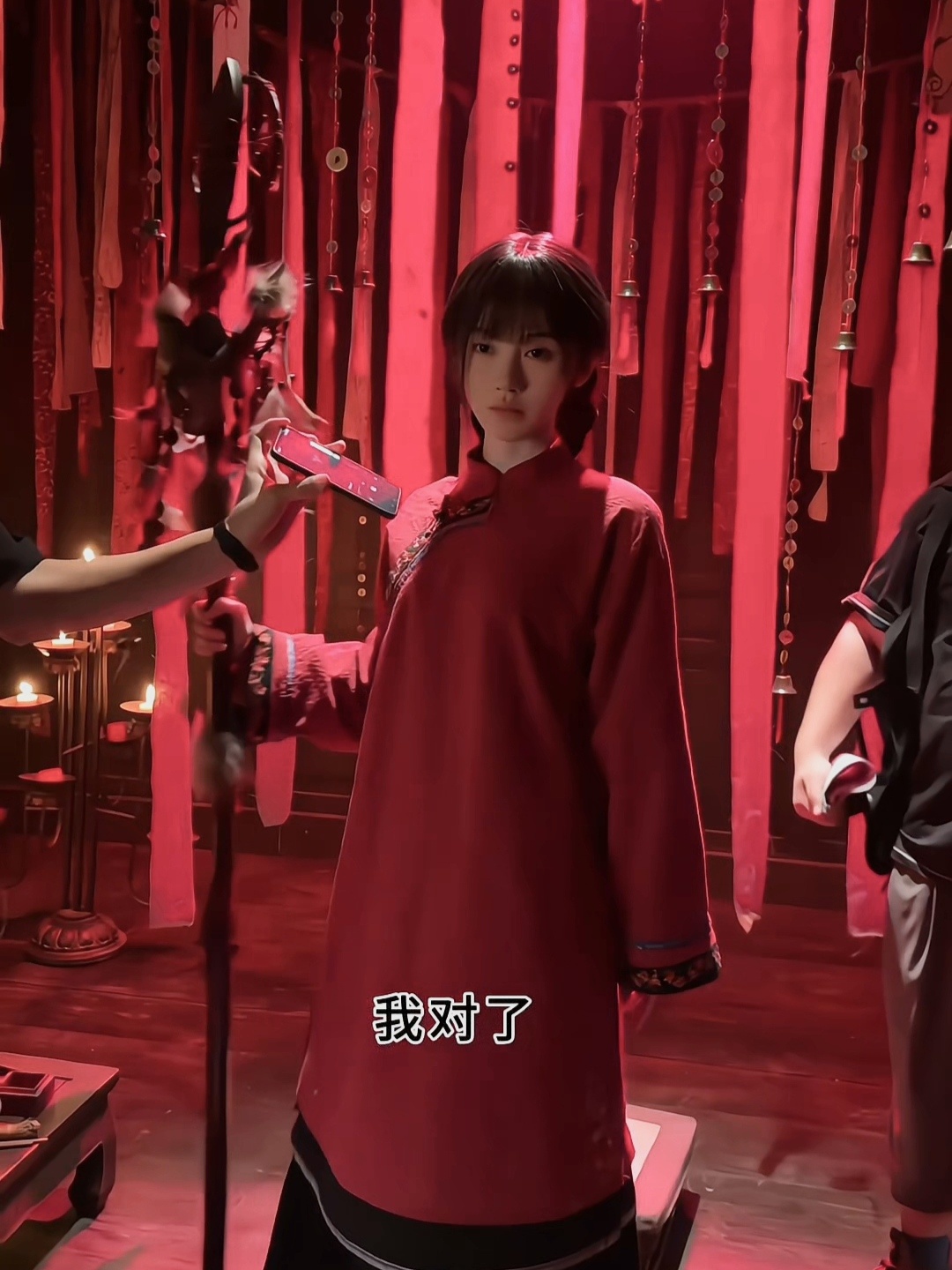 鞠婧祎 jjy鞠婧祎阿黛 "春天樱花席卷而来,夏日蝉鸣不止,玫瑰盛放热烈,与浪漫