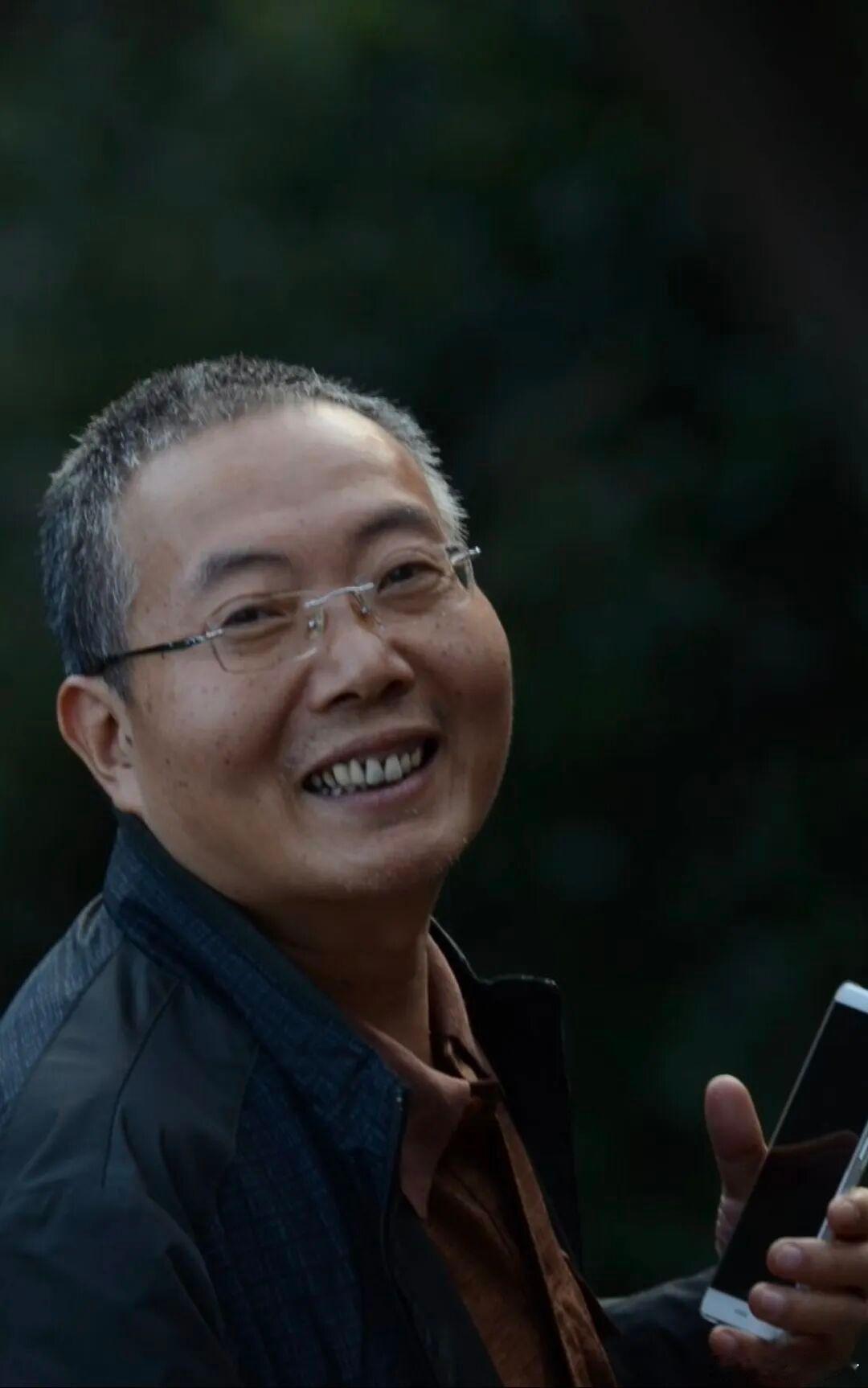 他是一个战士，一直在战斗。