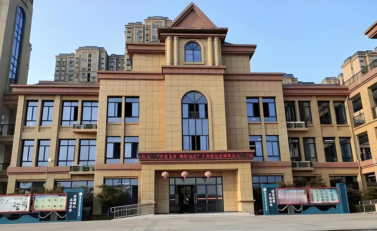 肥西区划调整后，最让人惊喜的变化，发生在城郊的乡村！之前被边缘化的董岗、燎原、谢